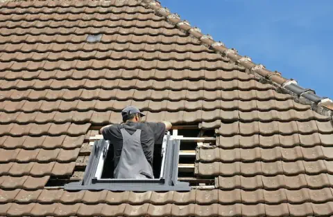 Pose de velux - Juigné des Moutiers